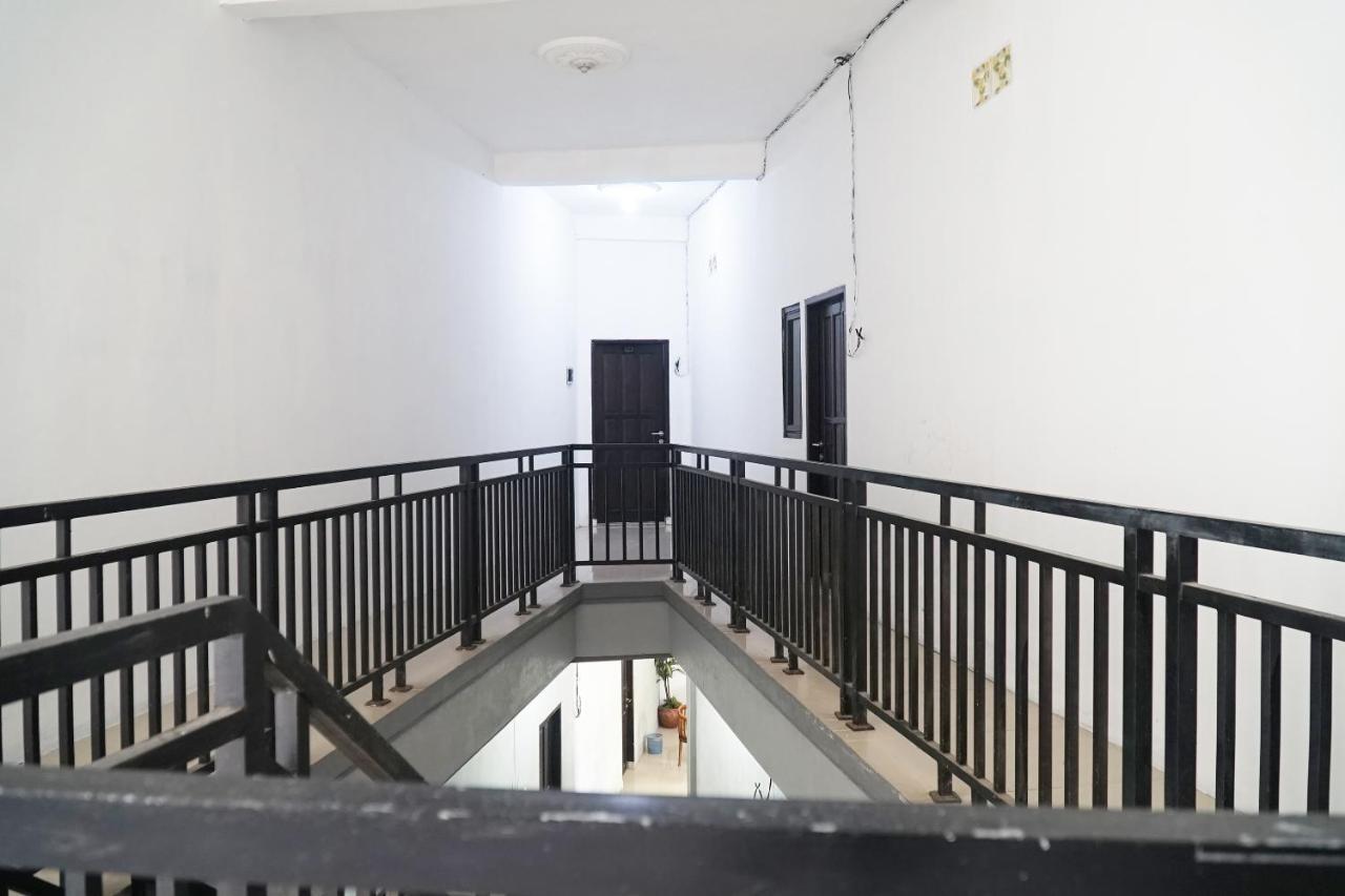 Oyo Flagship 1034 Pondok Mulia Guest House Syariah Balikpapan  Luaran gambar