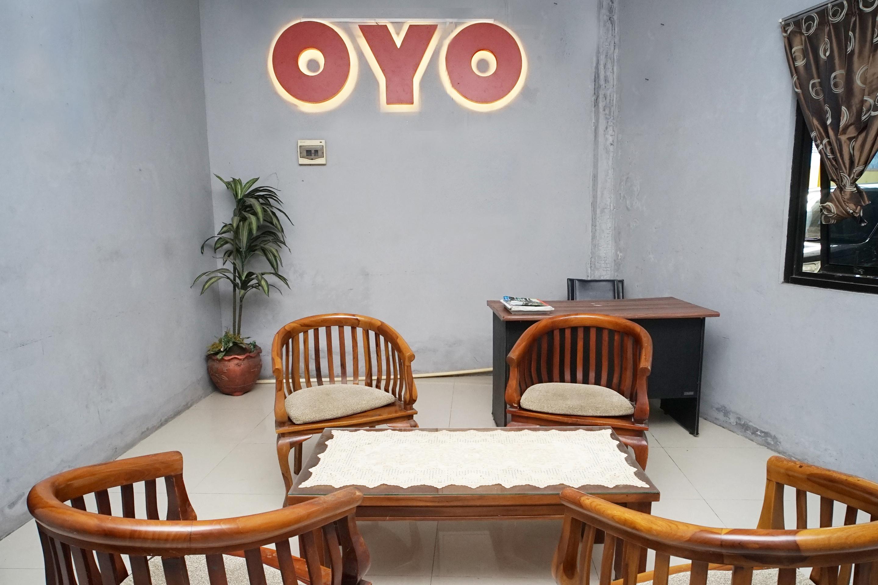 Oyo Flagship 1034 Pondok Mulia Guest House Syariah Balikpapan  Luaran gambar